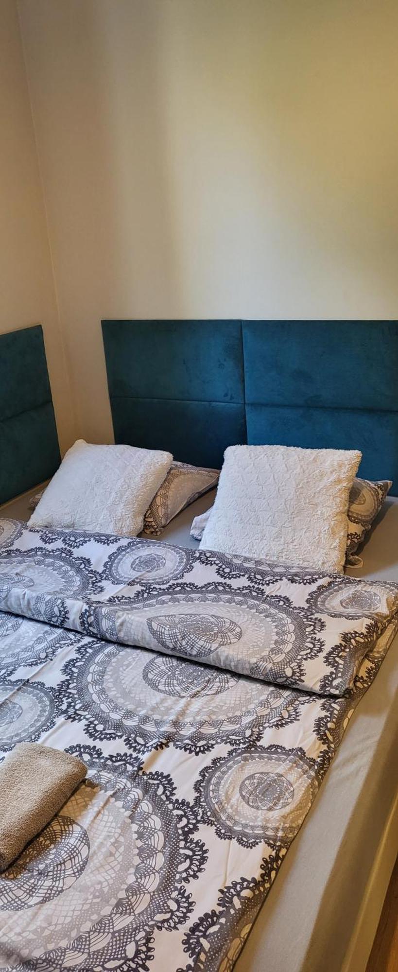 Apartamenty Hetmanska - 24H Shop カトヴィツェ 部屋 写真